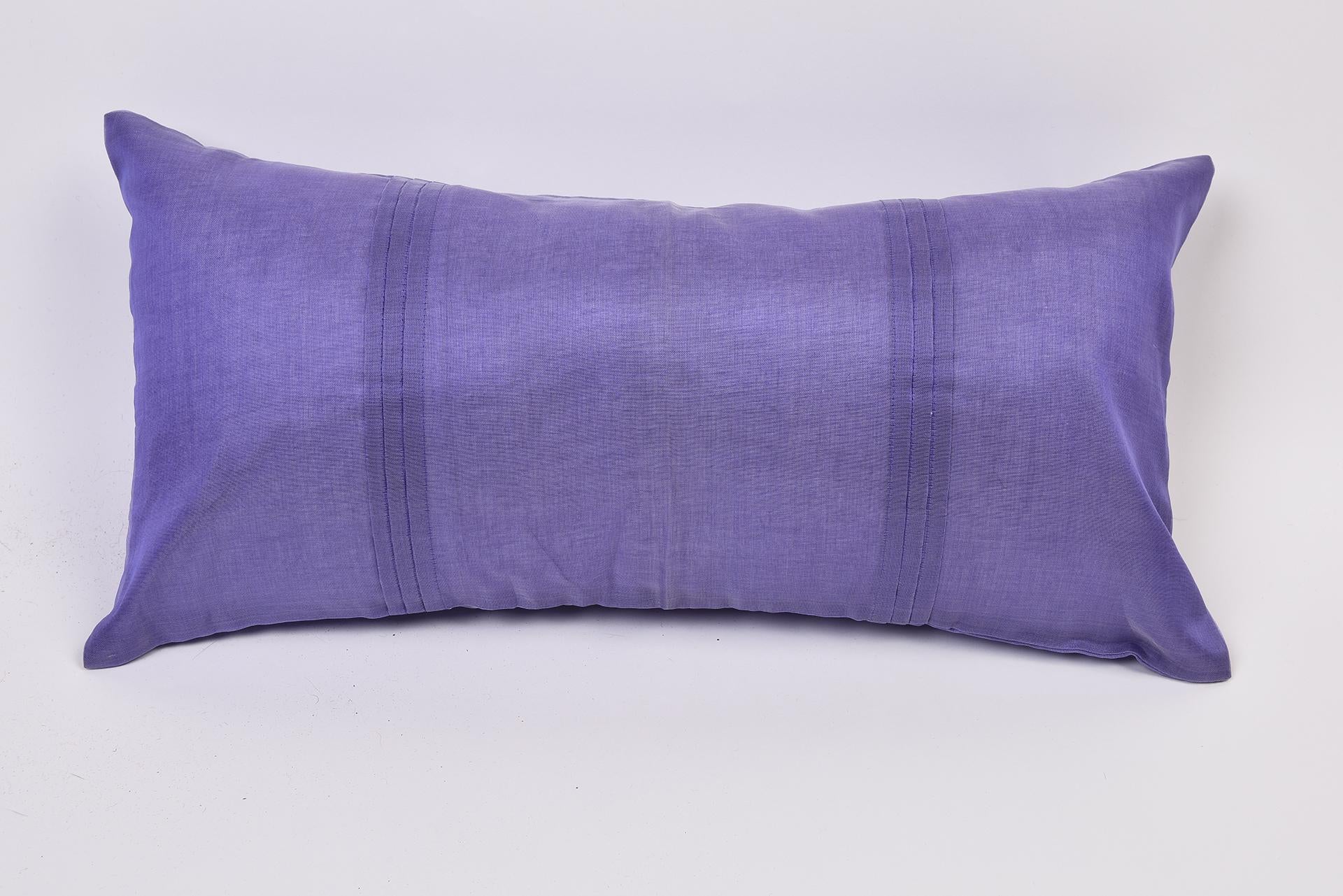 Cuscini in tre tonalità dello stesso colore In condizioni ottime in vendita a Alessandria, Piemonte