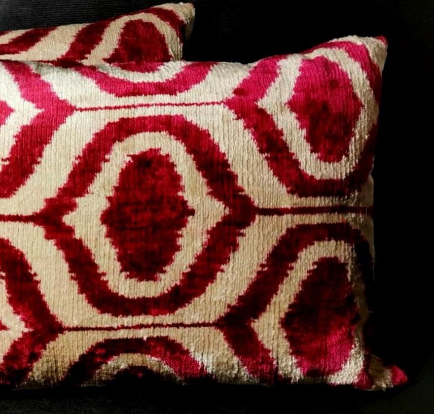 Pillows 'Set of 2 Pieces' Handmade in Ikat Fabric, Uzbekistan, 1990 In Good Condition In Prato, Tuscany
