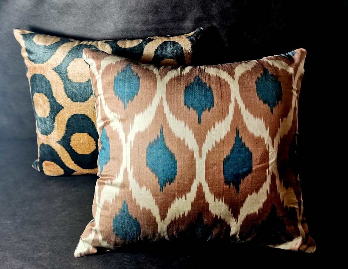 Pillows 'Set.2 Pieces' Handmade in Ikat Fabric Uzbekistan, 1990 1