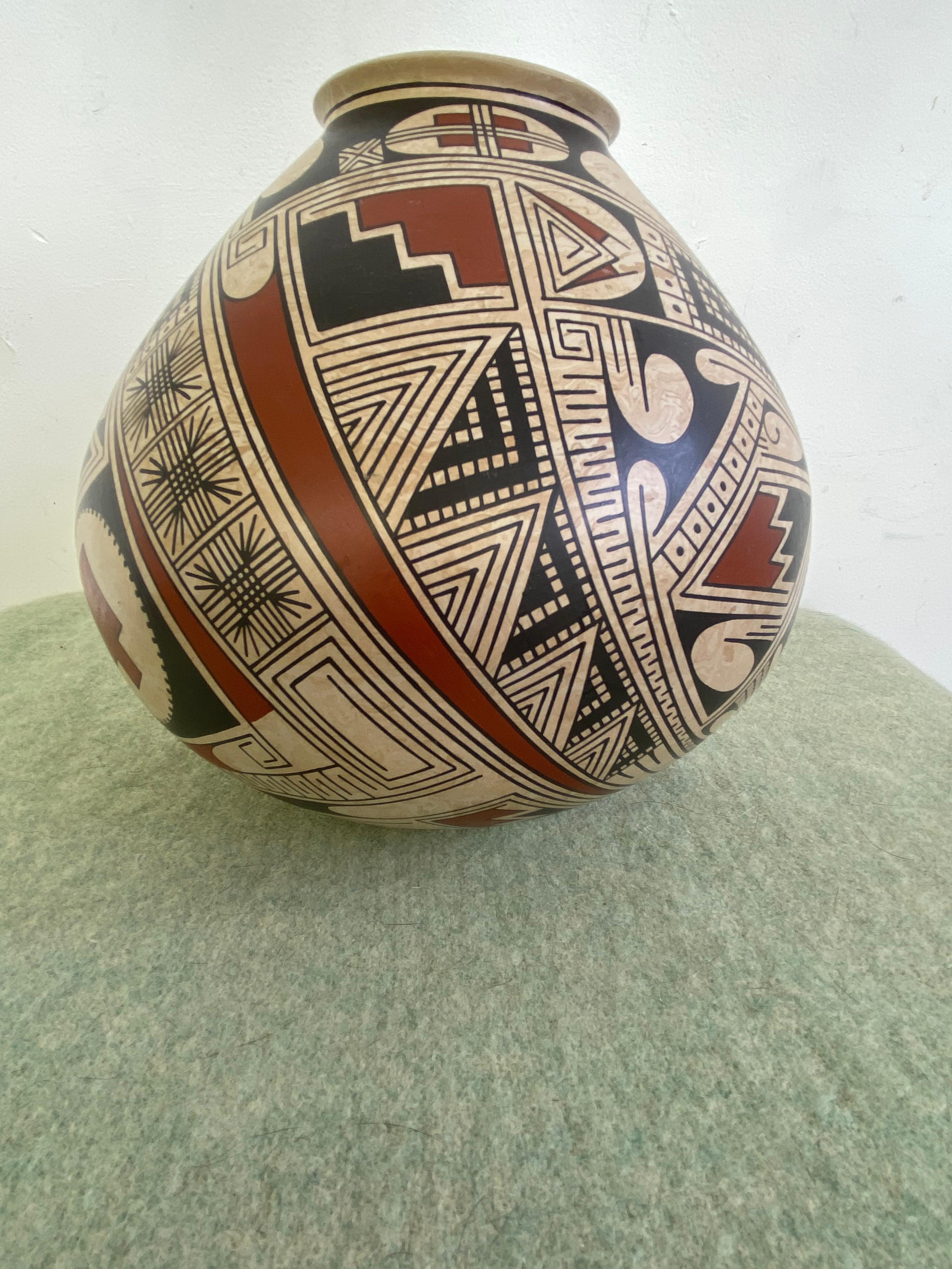 Maria Ortiz pottery (Mexico, Casa Grande). Bought in 1994 from Lanning/Sapp Gallery, Sedona. Designed and made by potter Pilo Mora. Hand-Coiled Low fire Clay. Nice large example of this pottery, in very nice shape! Pilo Mora was born in 1961 and is