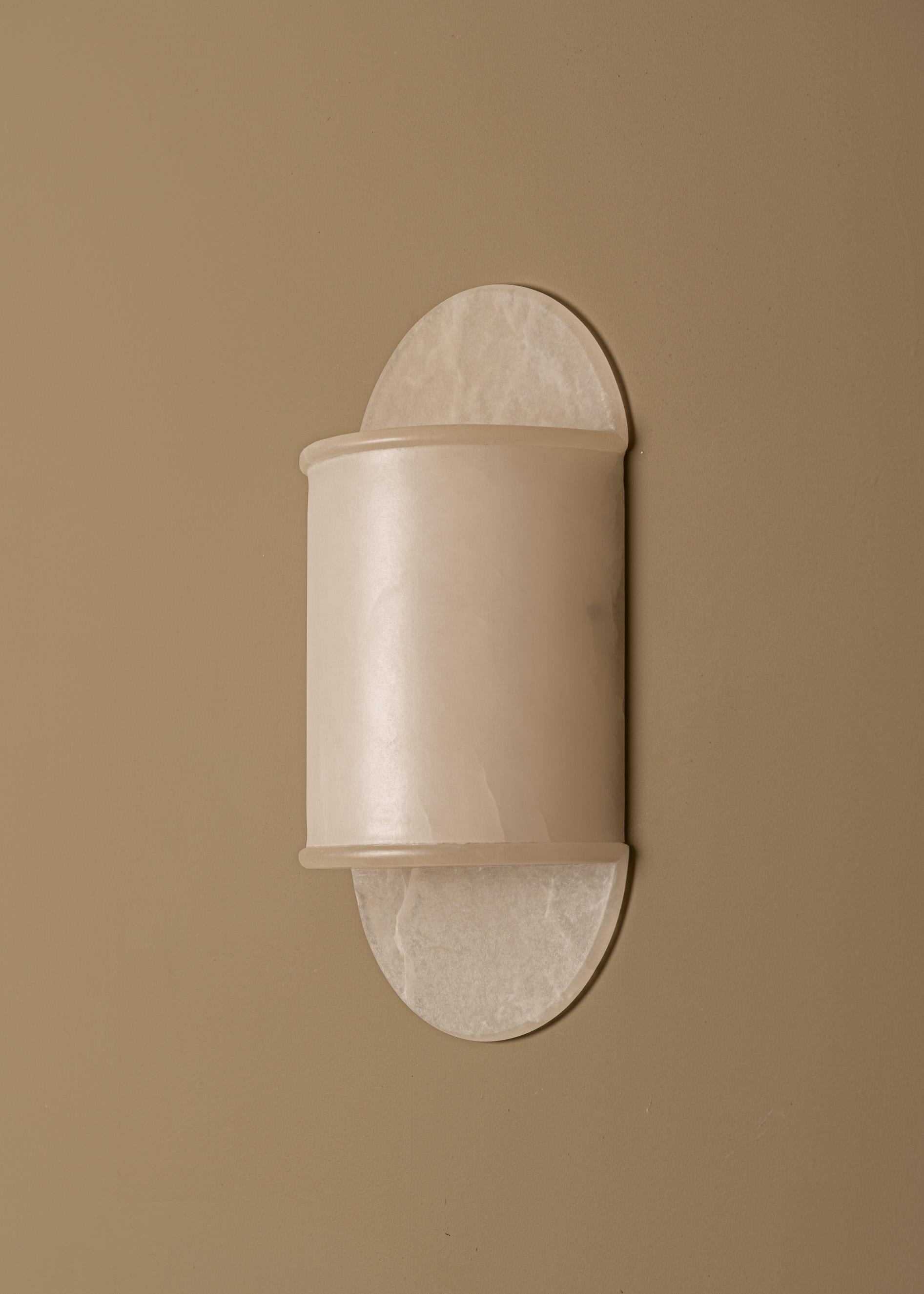 Post-Modern Pilolo White Alabaster Wall Sconce by Simone & Marcel For Sale