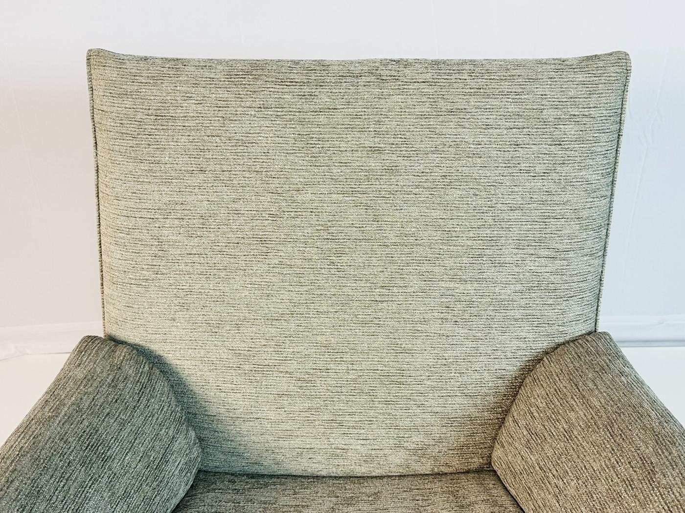Pilot Low Back Swivel Chair by Barber & Osgerby for Knoll, USA, 2016 For Sale 6