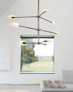 Lampadario Pilot a tre livelli di RBW con 8 pendenti e telaio rivestito in polvere