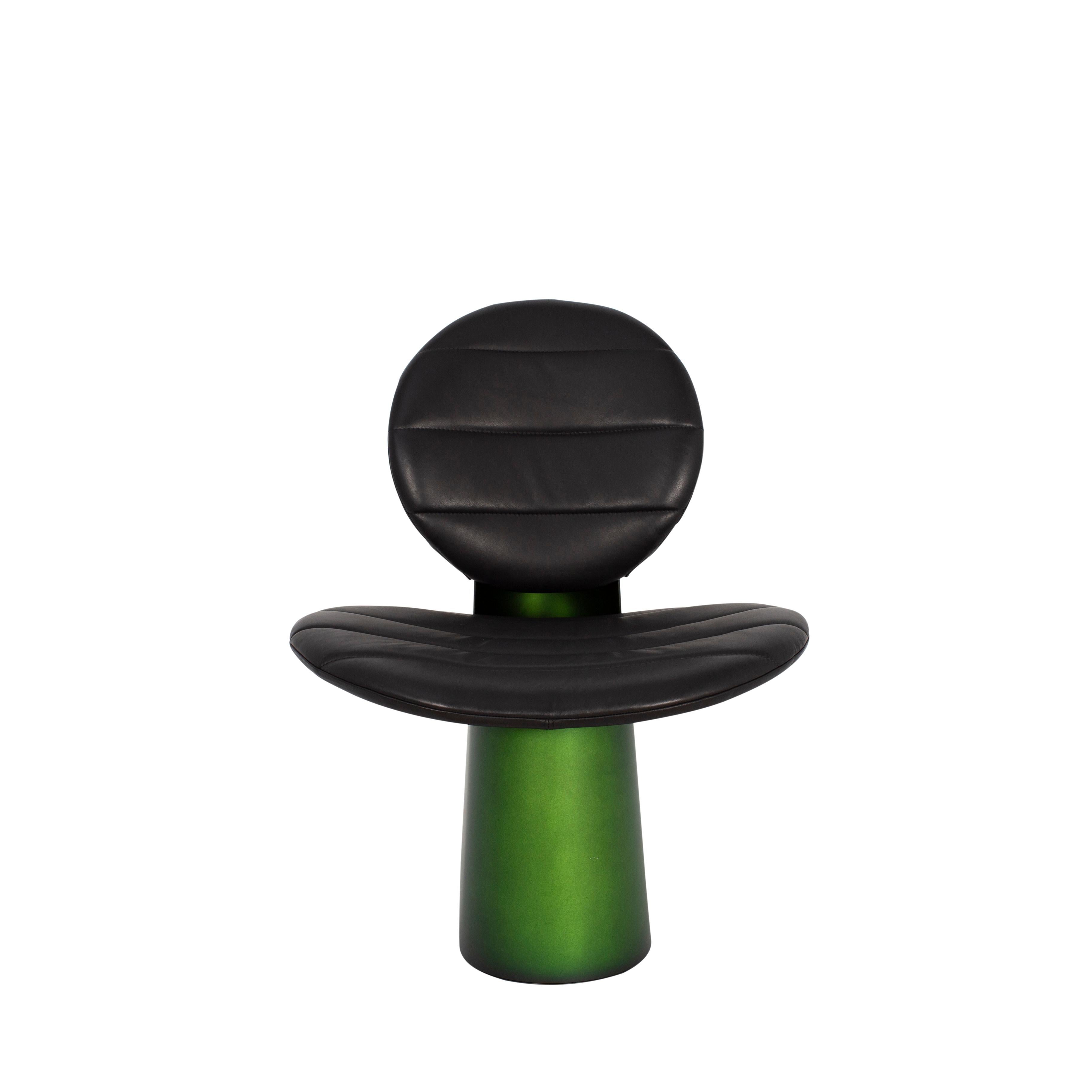 Chaise longue Pilota en cuir noir Fango Green de Pulpo
Dimensions : D65 x L75 x H75 cm
MATERIAL : cuir, Corde, fausse fourrure, laine, métal poudré

Également disponible en différentes couleurs et finitions. Veuillez nous contacter.

En partant