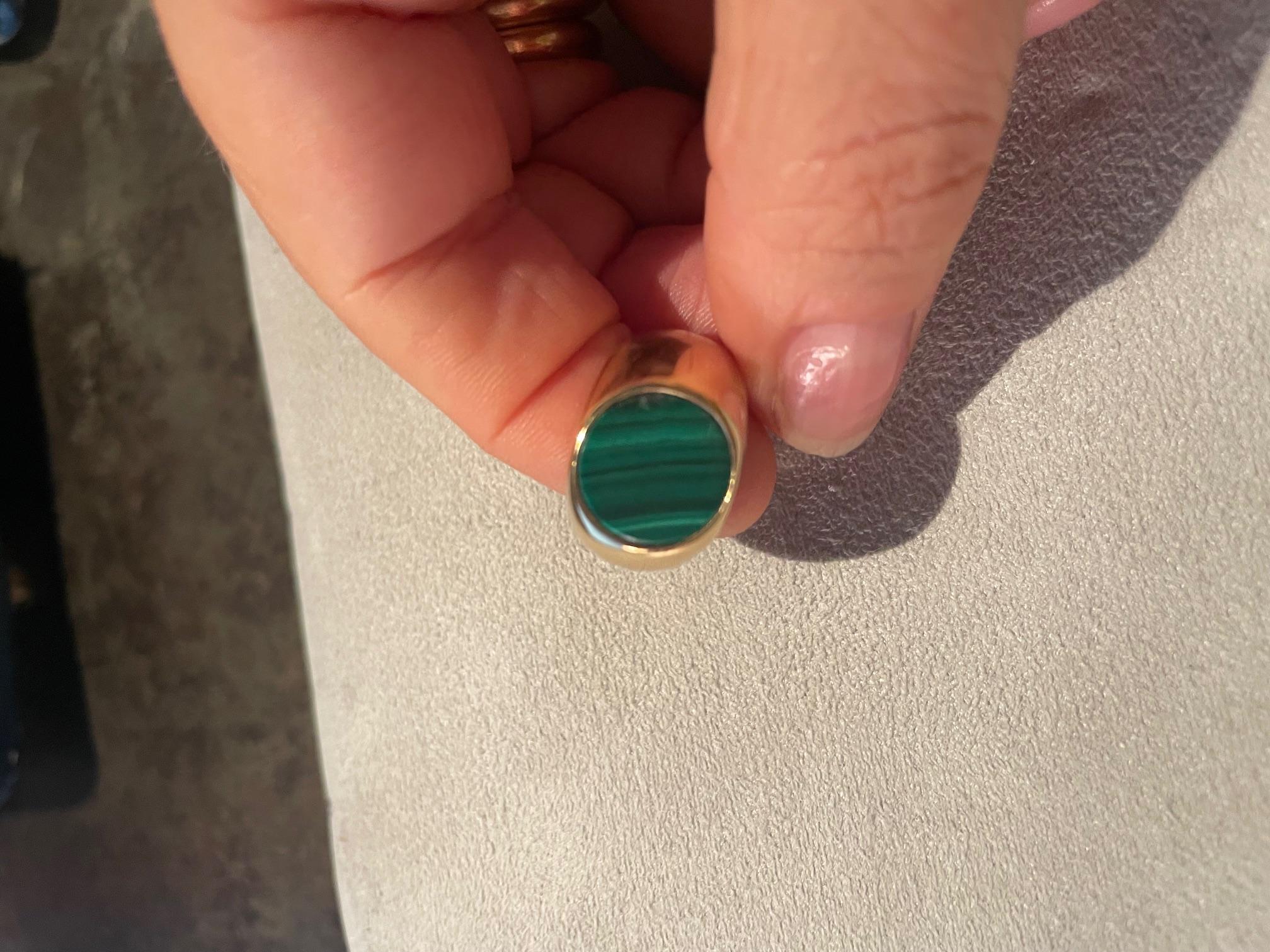 pimkie ring 18ct gold malachite flat stone In New Condition For Sale In Milan, IT