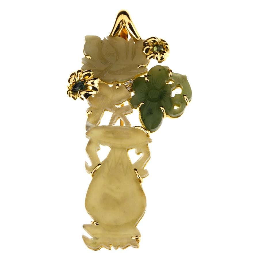 Pin and Pendant 18 Karat Gold Antique Jade