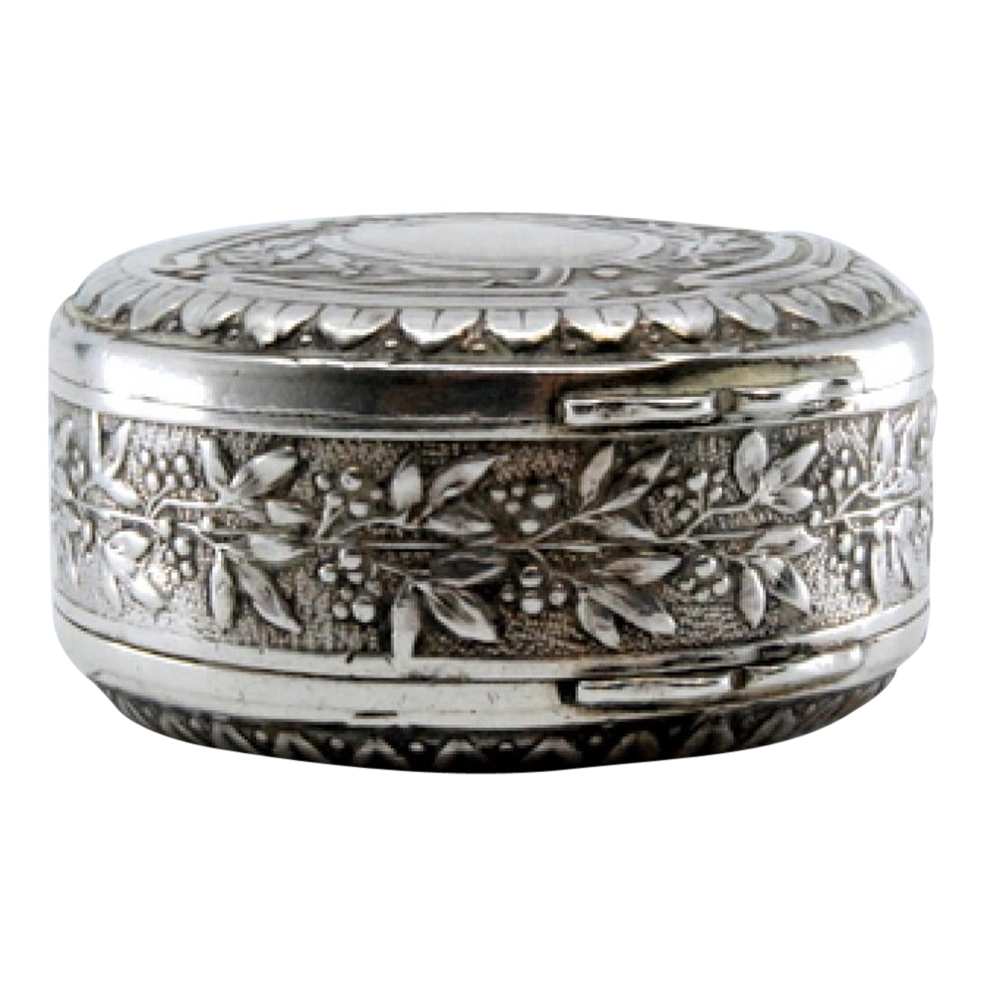 Boîte à épingles avec miroir de courtoisie, motifs floraux en relief et intérieur doré