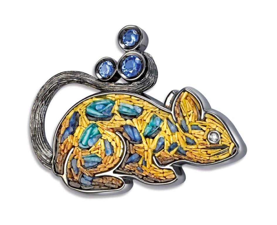 Moderne Veste épingle en argent, diamants blancs et saphirs bleus, décorée à la main avec de la micro-mosaïque en vente