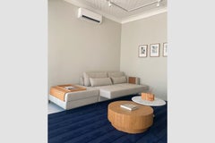 “Pin” Round coffee table in natural wood