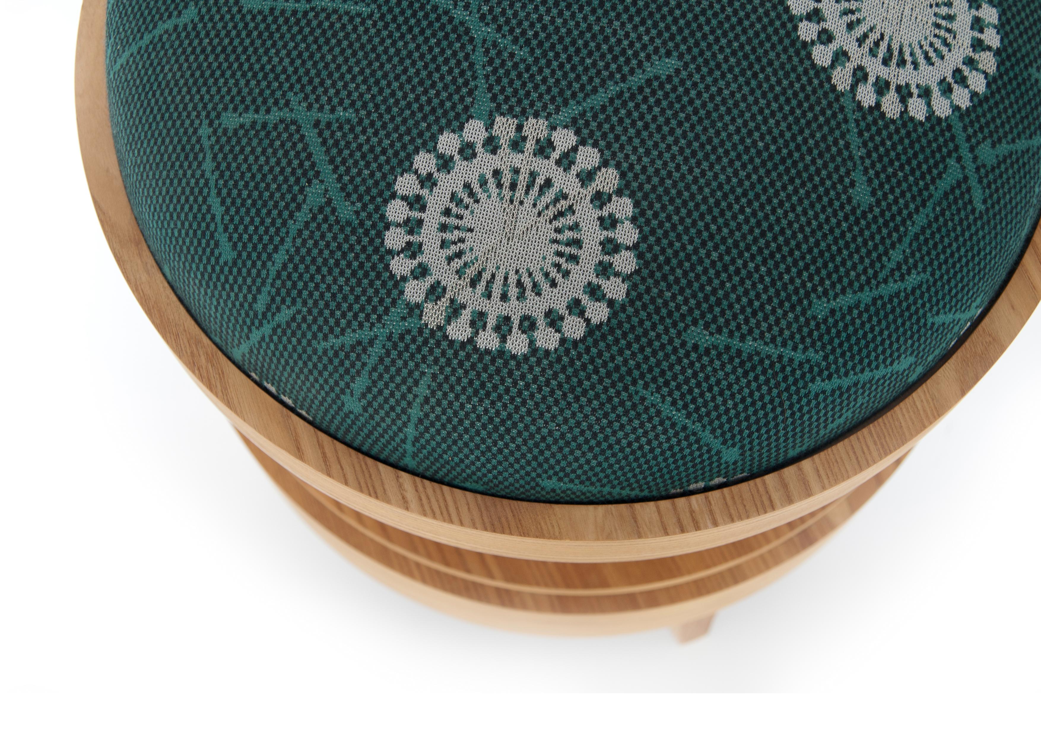 Pin Stool In New Condition For Sale In Brussels, BE