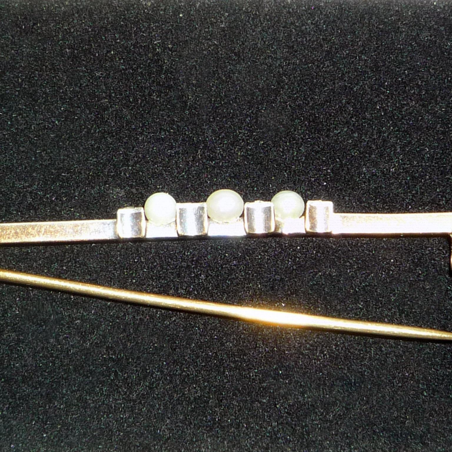 Pin with Diamonds and Pearls In Good Condition For Sale In Berlin, DE