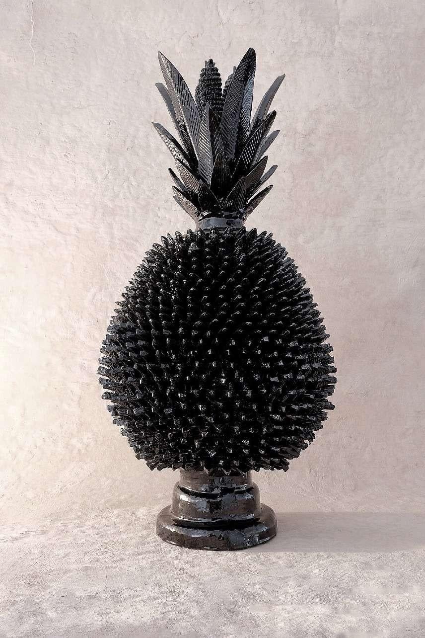 Piña Michoacana by Onora
Dimensions: D 39.8 x H 69.8 cm
Materials: Clay, Glazed pottery

Hand sculpted clay, covered with a mineral based slip and burnished using a quartz stone. The “Circo Collection” is a reproduction of Herón Martínez