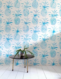 Carta da parati di design Piña Pintada in Mar 'Aqua and White'