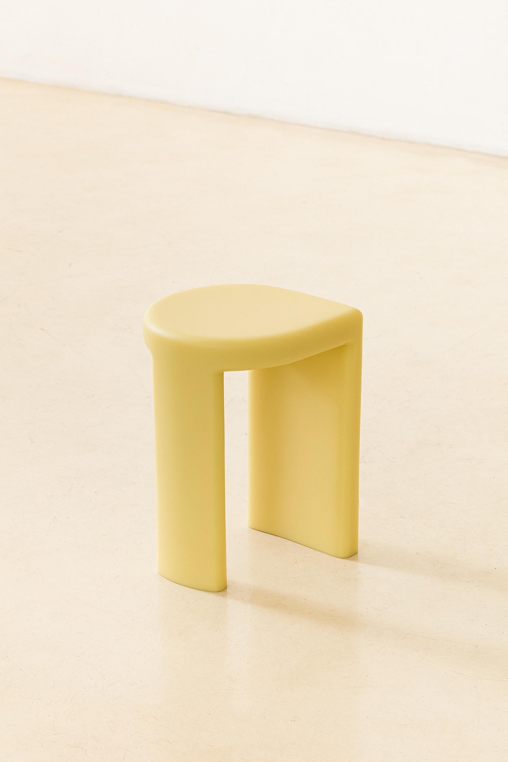 The Pina side tables showcase Lucas Recchia's ongoing exploration of shapes and the interplay of translucence and transparency, this time utilizing resin as the primary material. These pieces reflect his commitment to innovation, with resin enabling