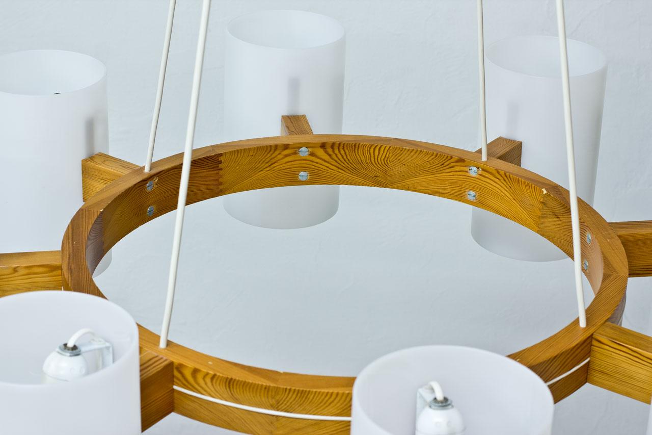 Pine & Acrylic Chandelier by Uno & Östen Kristiansson for Luxus, Sweden In Good Condition In Stockholm, SE