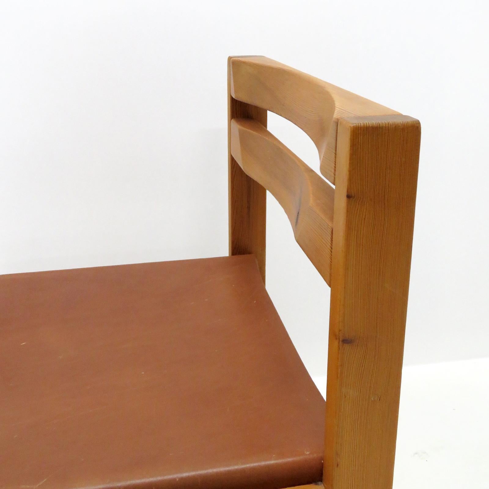 Sillas de comedor de pino y cuero de Knud Færch para Sorø Stolefabrik, 1970 finales del siglo XX en venta