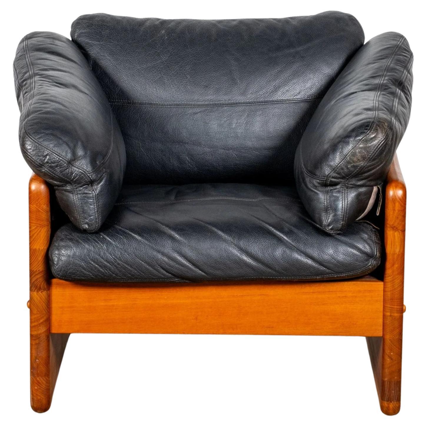 Pine And Leather Lounge Chair For Sale