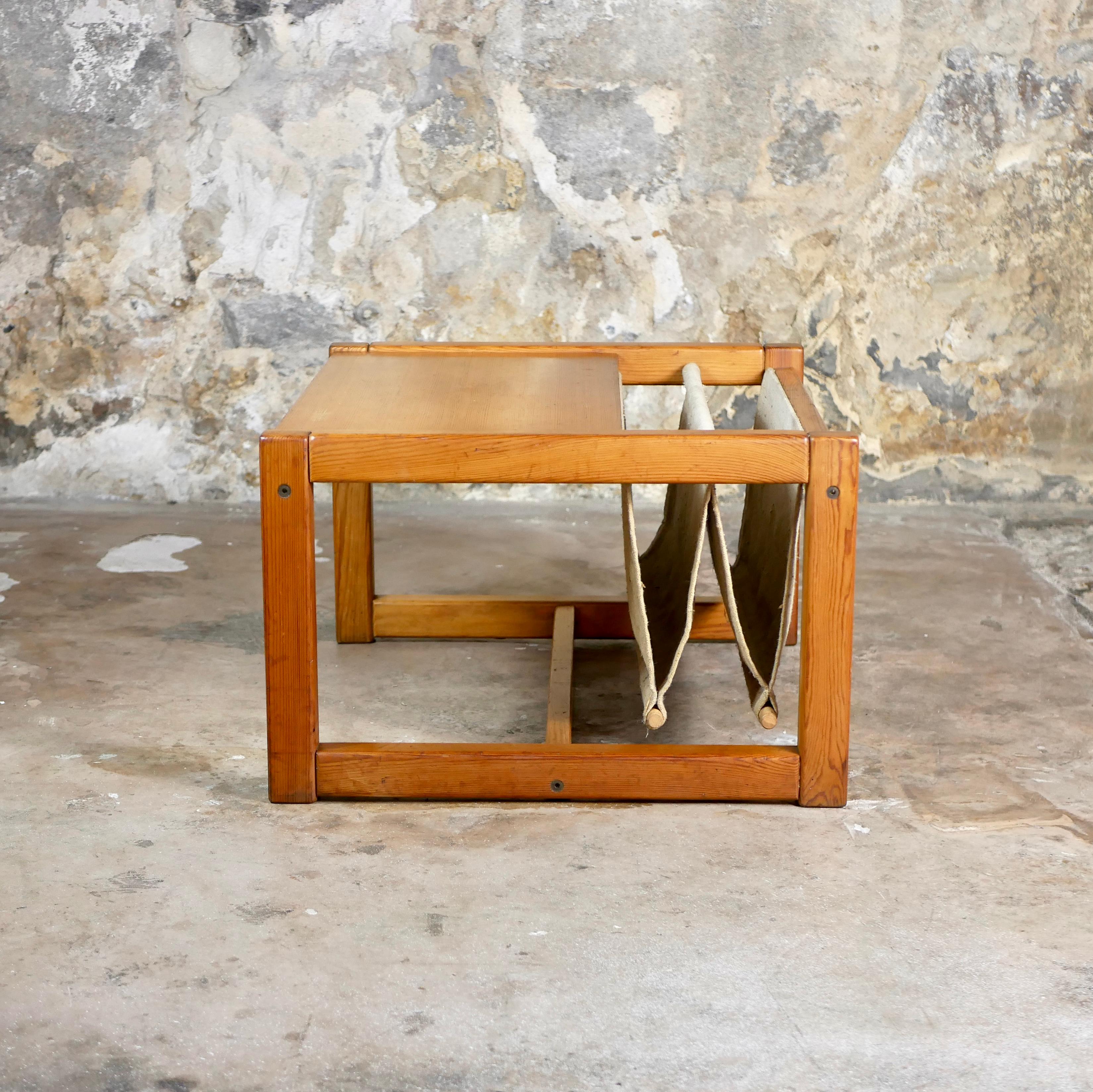Table basse avec porte-revues, Karin Mobring pour Ikea, 1970 Bon état à Lyon, FR