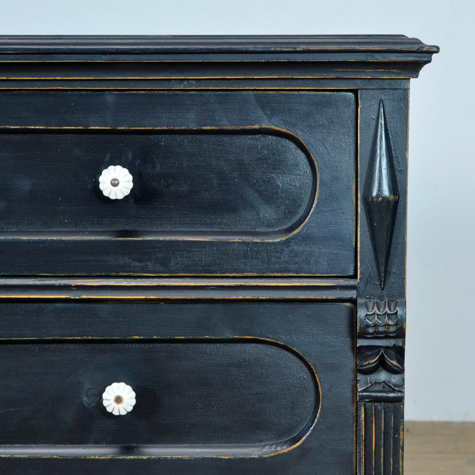 Pine and Oak Chest of Drawers, circa 1920 4