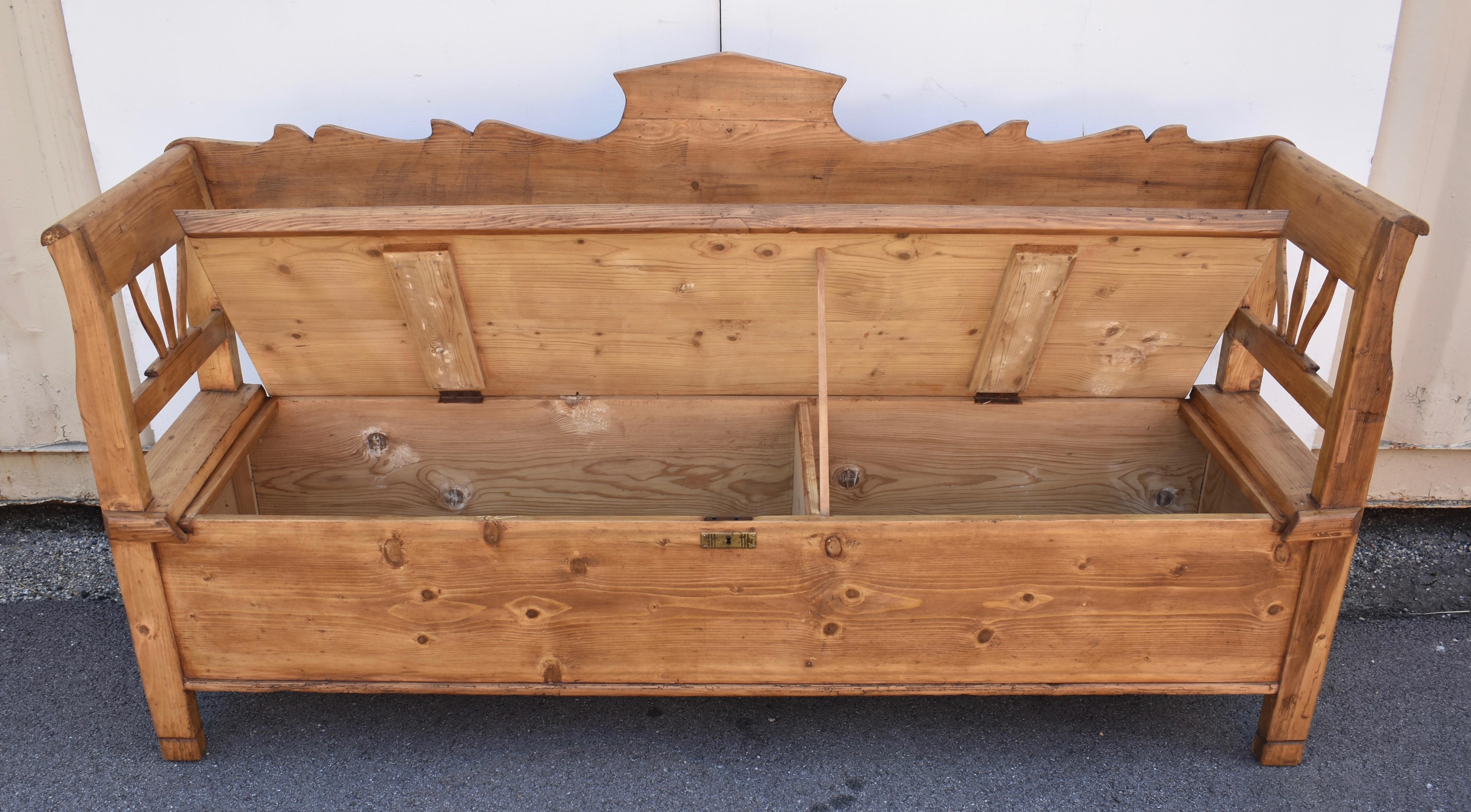 Pine and Oak Storage Bench or Settle. 4
