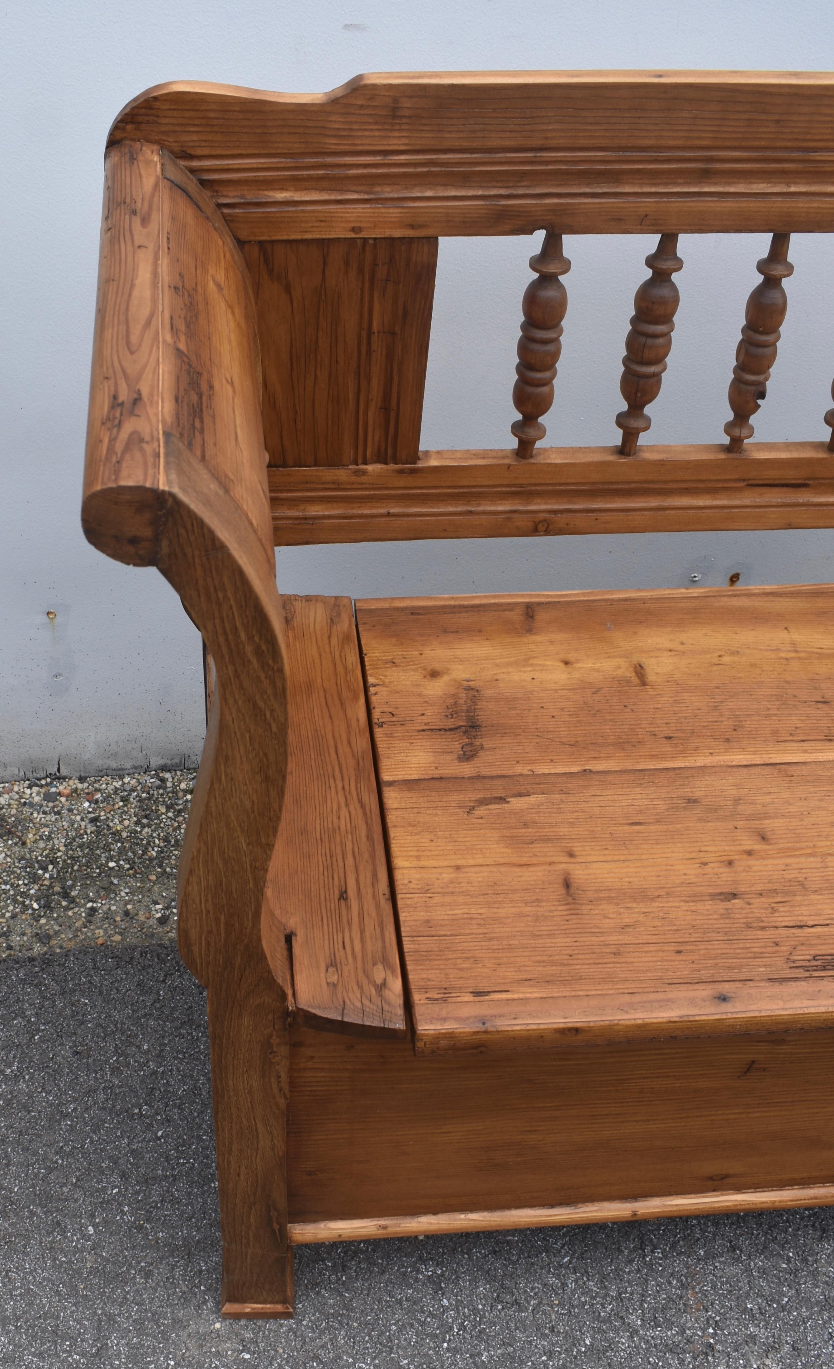 Pine and Oak Storage Bench or Settle For Sale 4