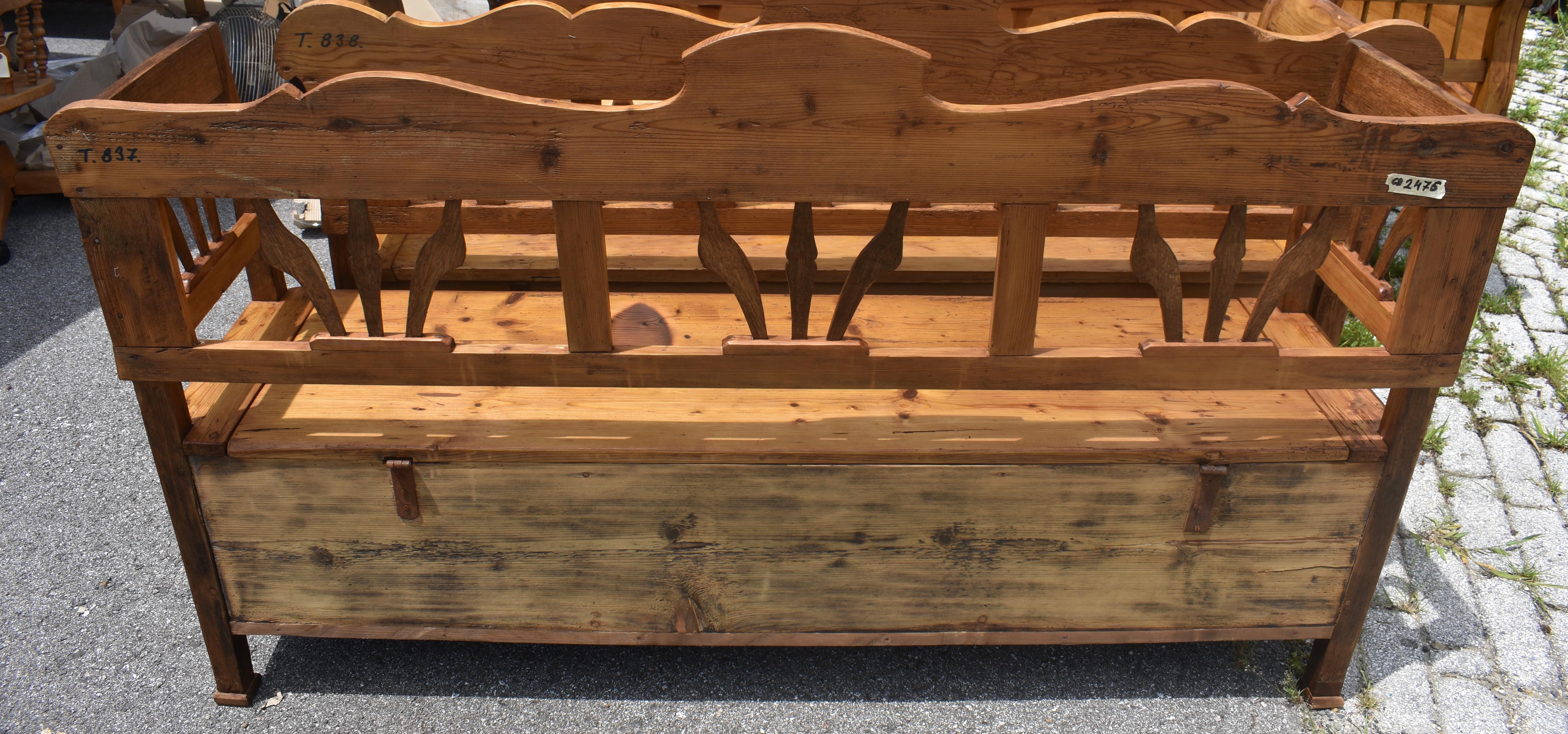 Pine and Oak Storage Bench or Settle For Sale 7
