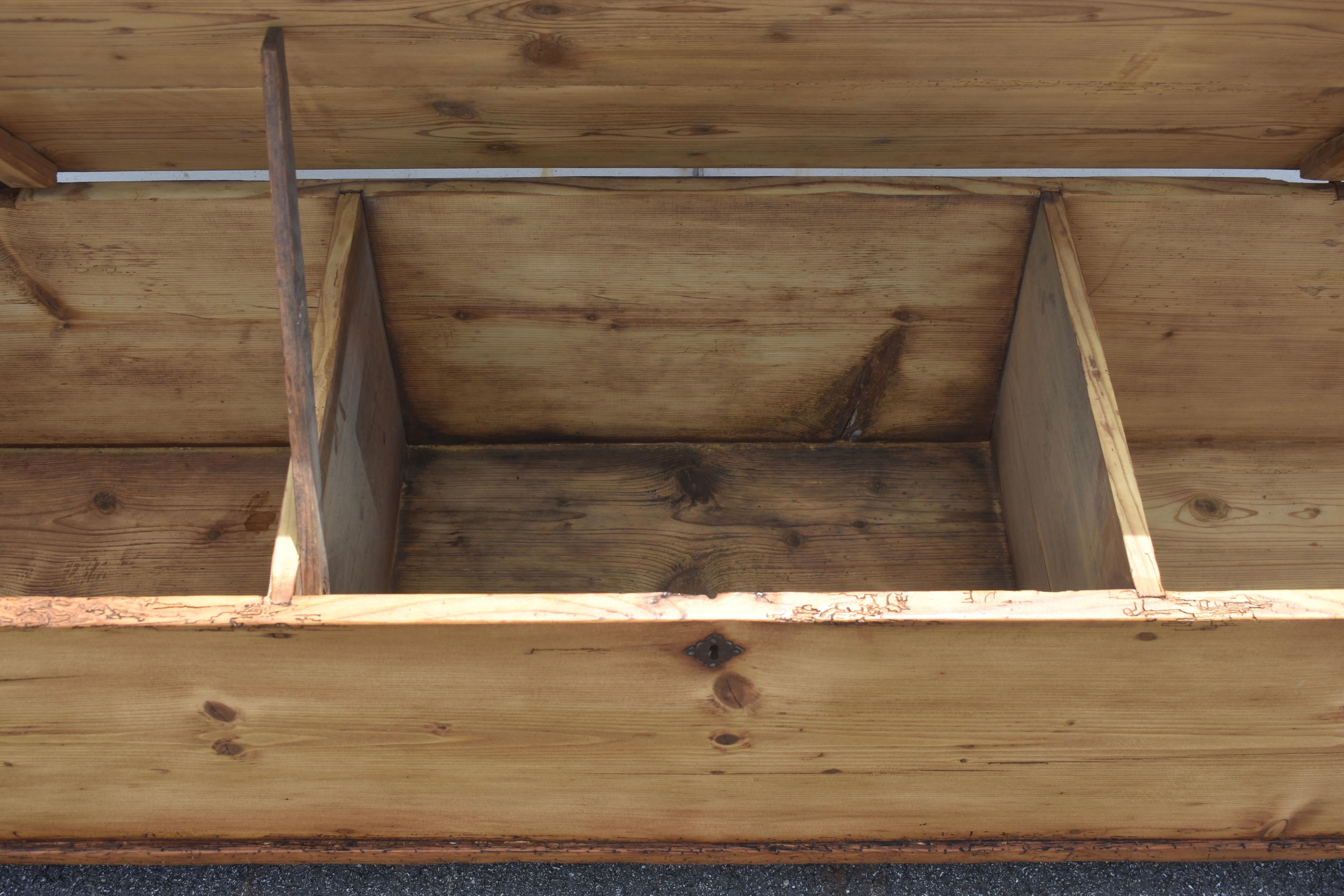 Pine and Oak Storage Bench or Settle For Sale 9