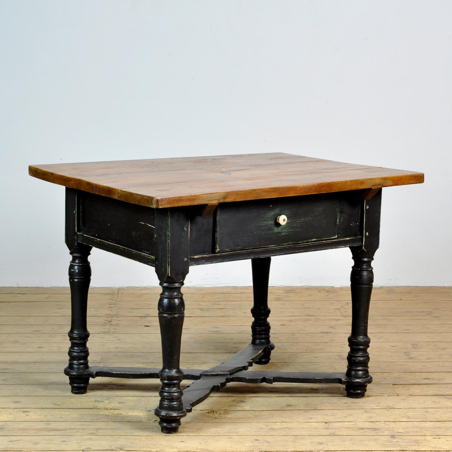 Rustique Table en pin et chêne, années 1920 en vente
