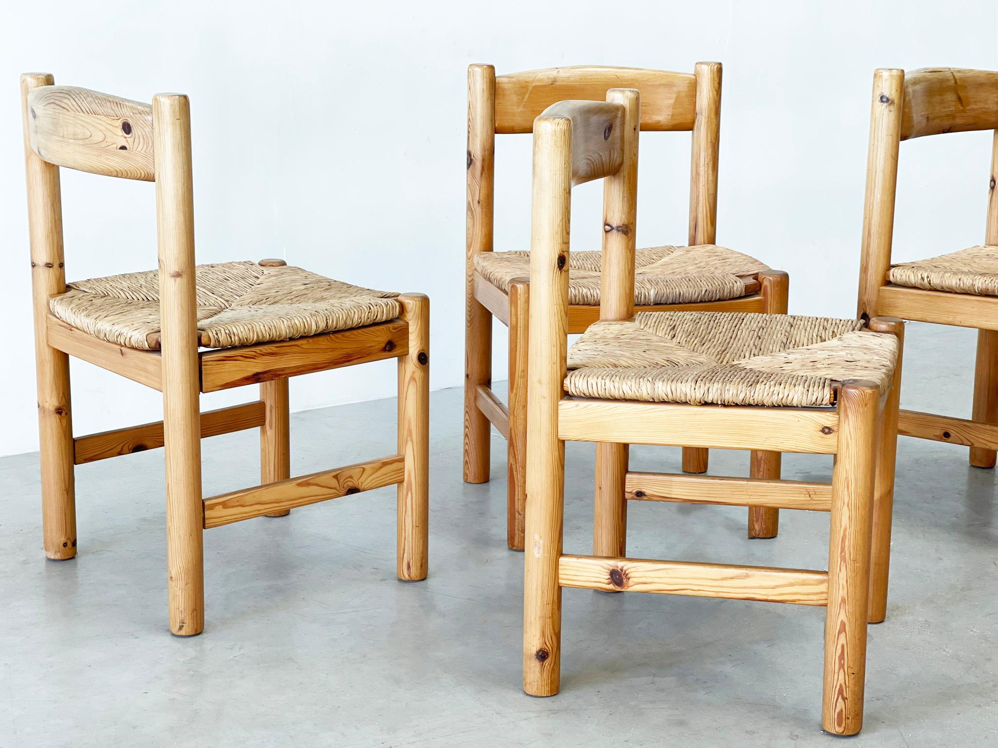 Pine and rattan elegant dining chairs For Sale 4
