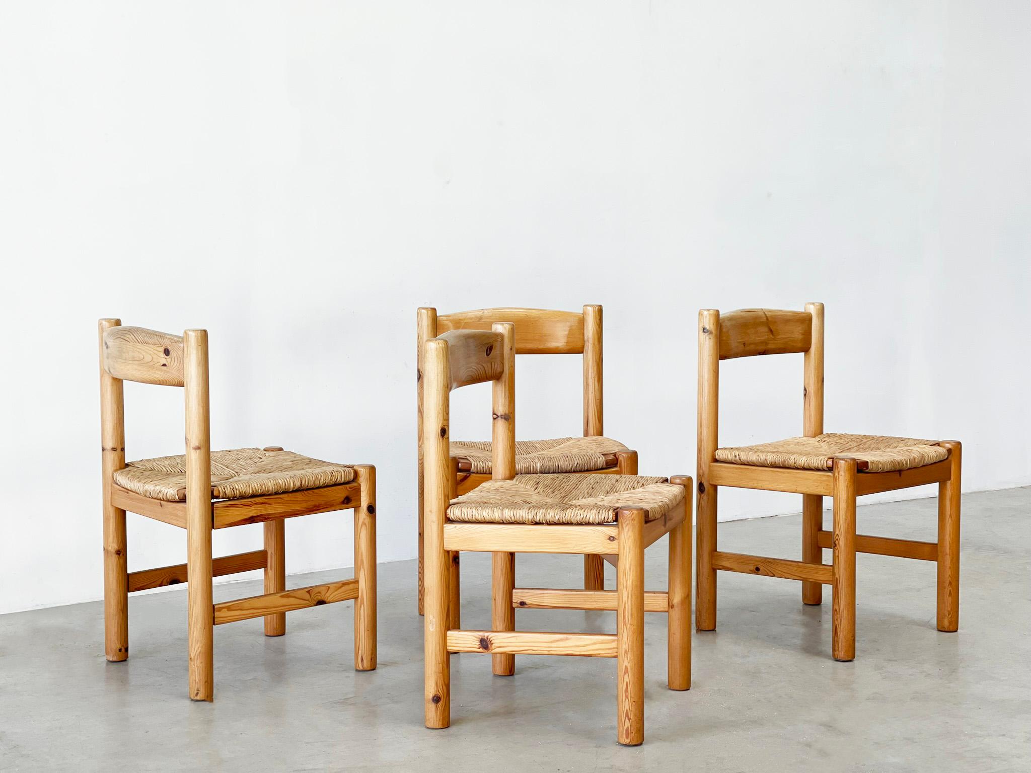 Pine and rattan elegant dining chairs For Sale 5