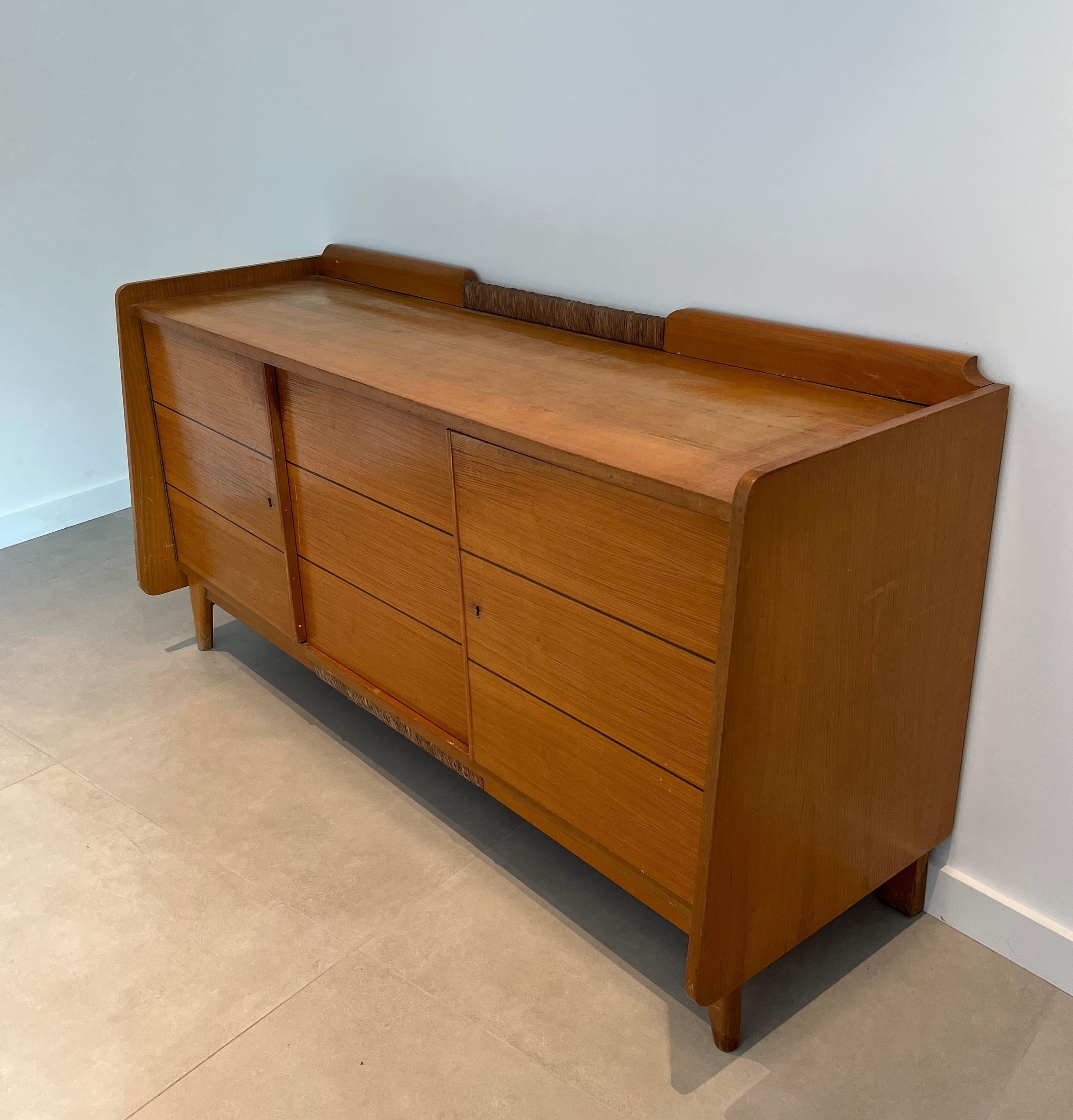 Pine and Rattan Sideboard. French work. Circa 1970 For Sale 7