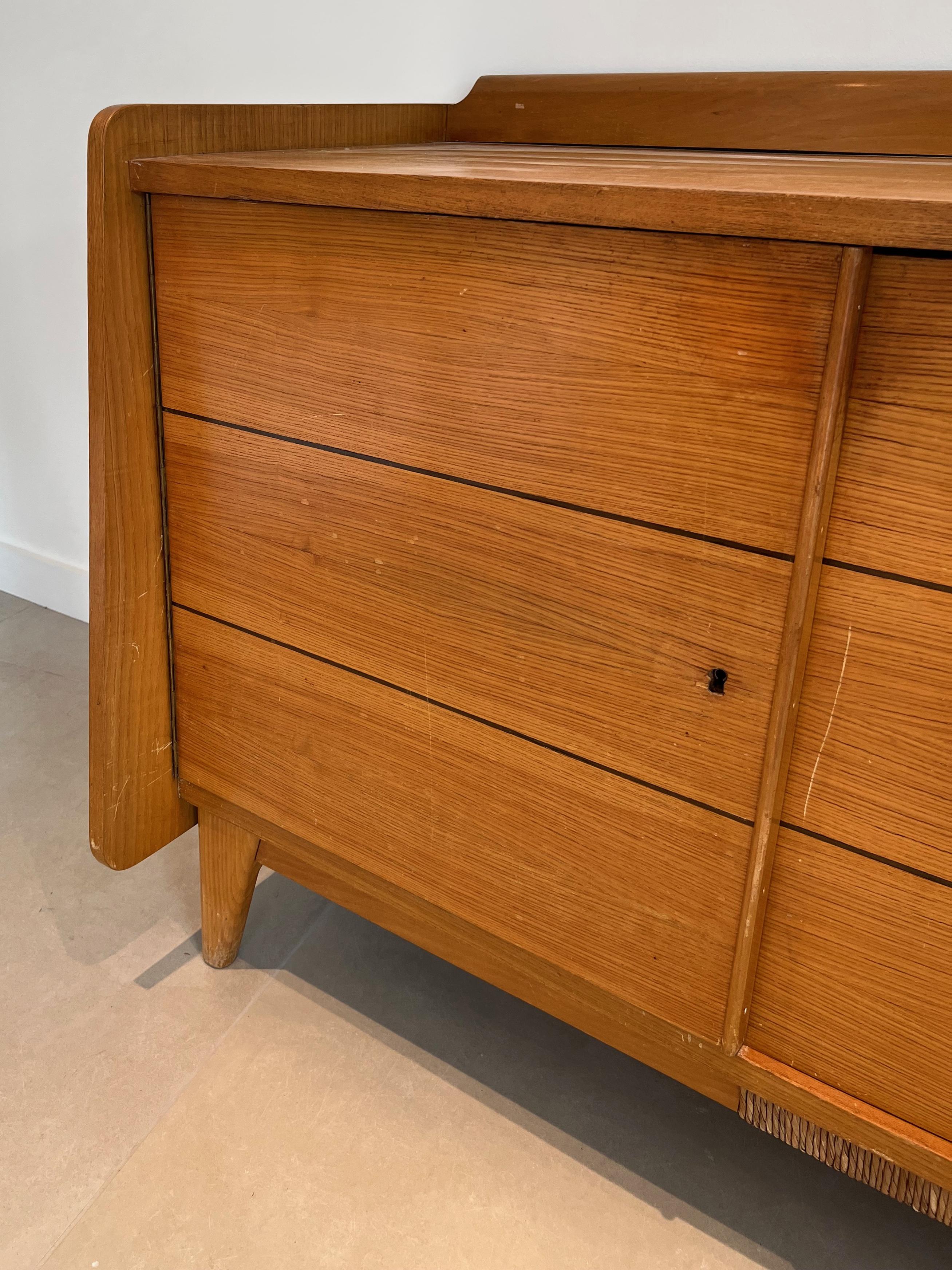Pine and Rattan Sideboard. French work. Circa 1970 In Good Condition For Sale In Marcq-en-Barœul, Hauts-de-France