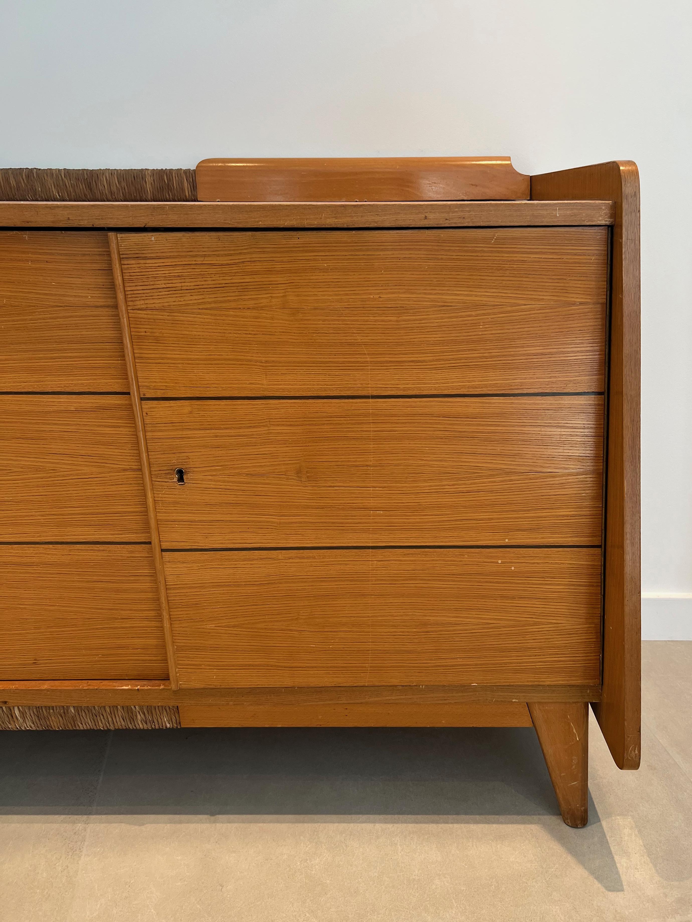 Pine and Rattan Sideboard. French work. Circa 1970 For Sale 1
