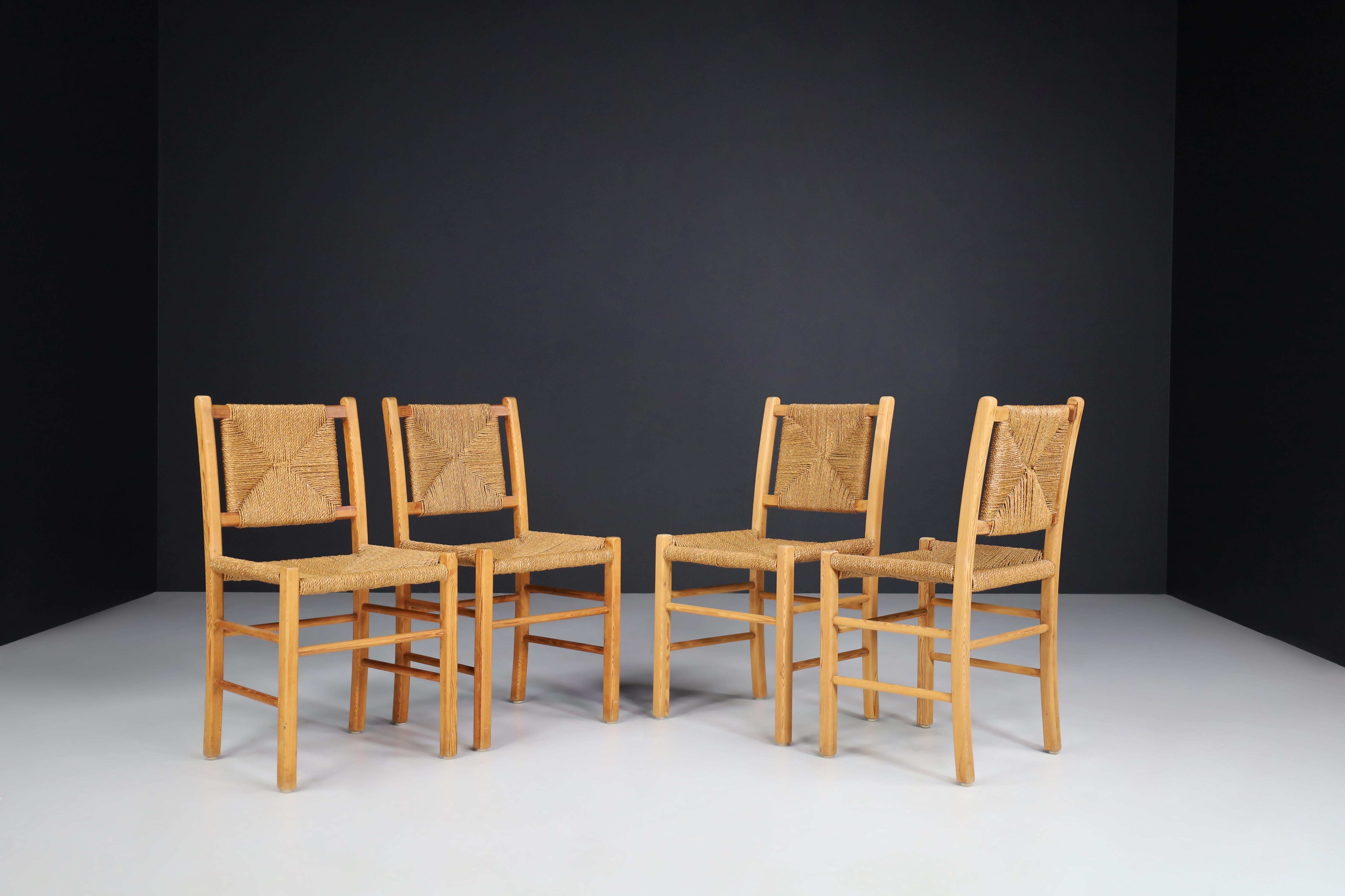 Pine and Rope Dining Chairs, France 1960s.    For Sale 3