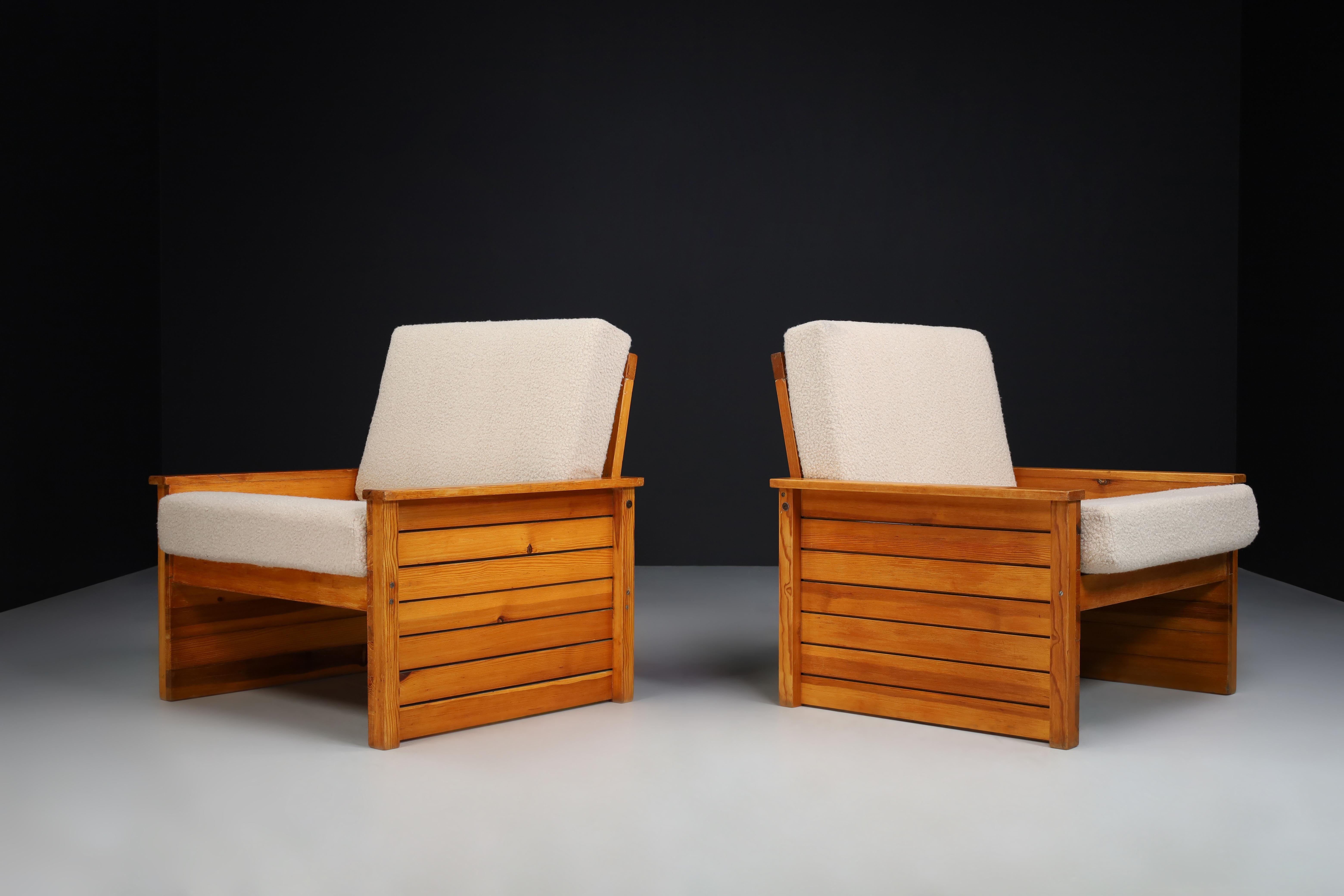 European Pine and Teddy Fabric Lounge Chairs, France, 1960s For Sale