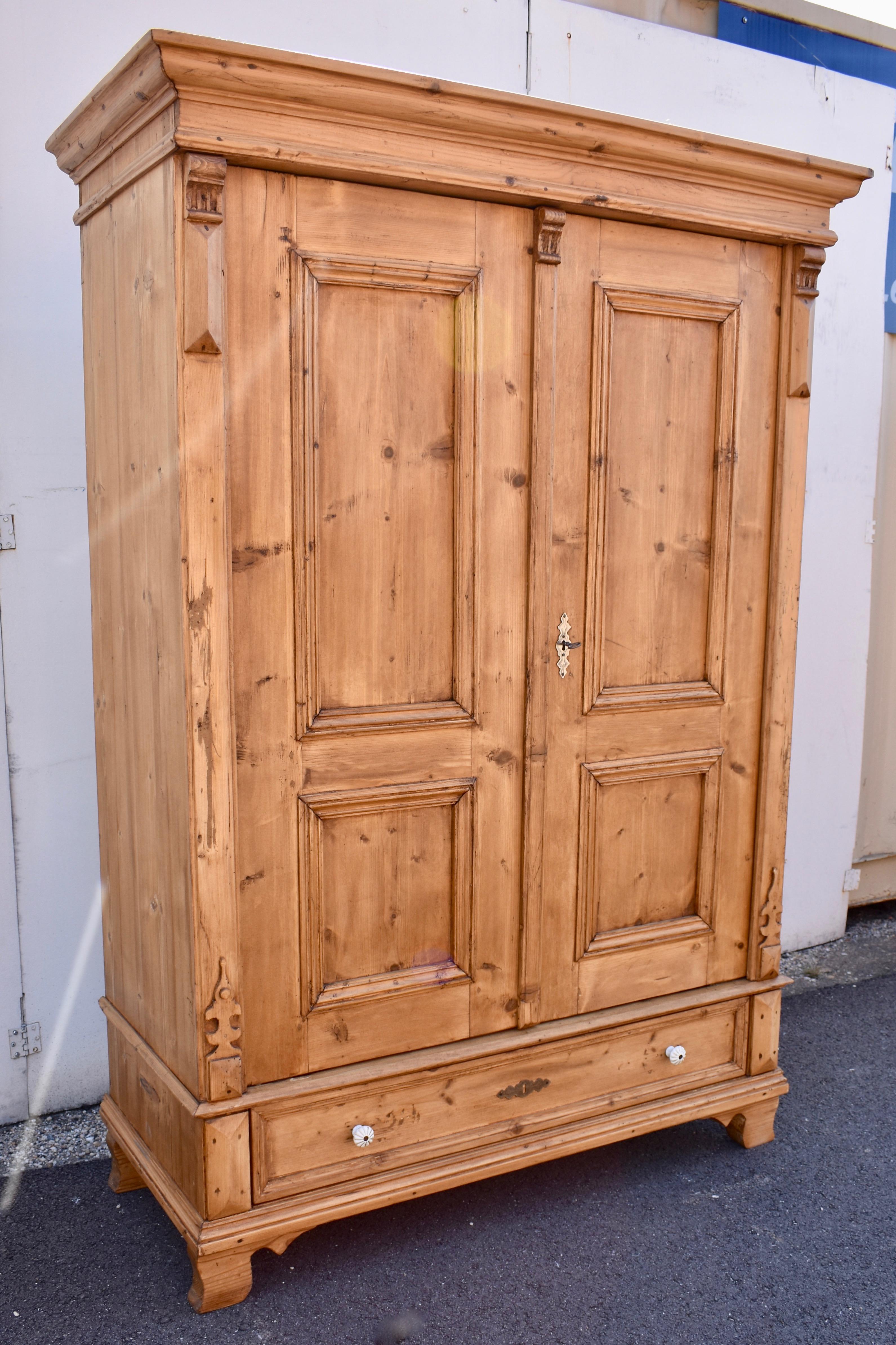 Country Pine Armoire with Two Doors and One Drawer