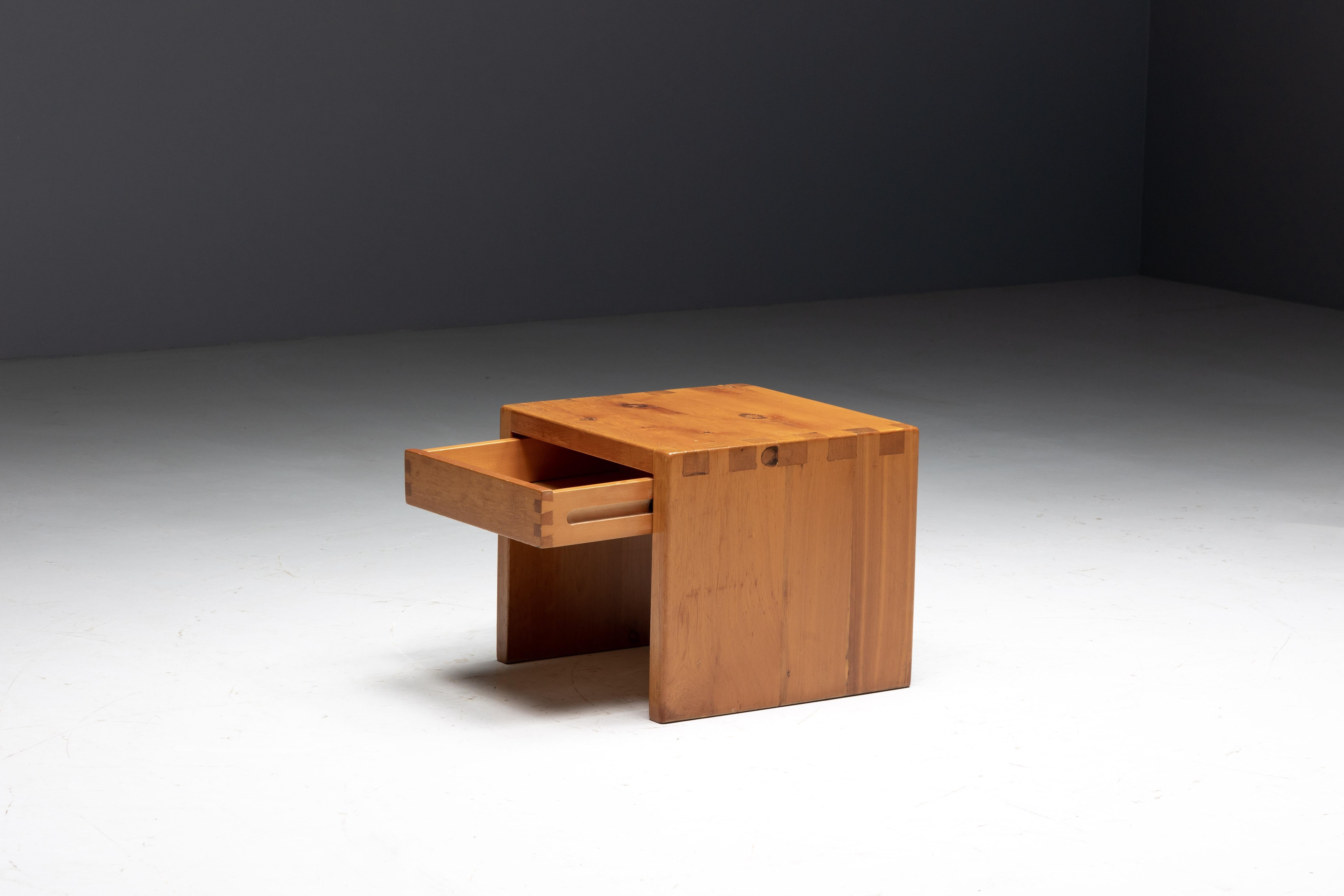 Pine Bedside Table Inspired by Charlotte Perriand, France, 1960s For Sale 5