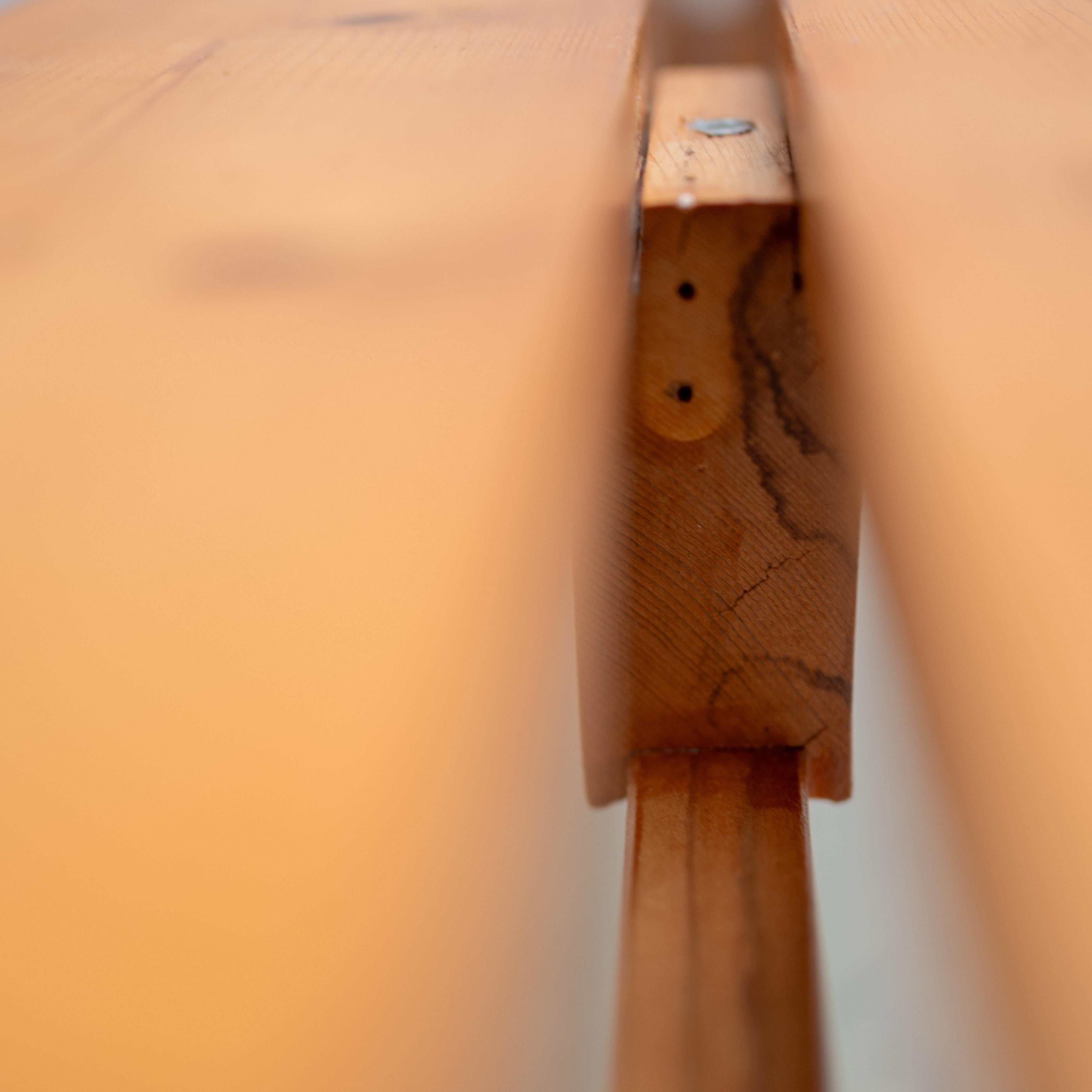 Pine bench by Charlotte Perriand 3