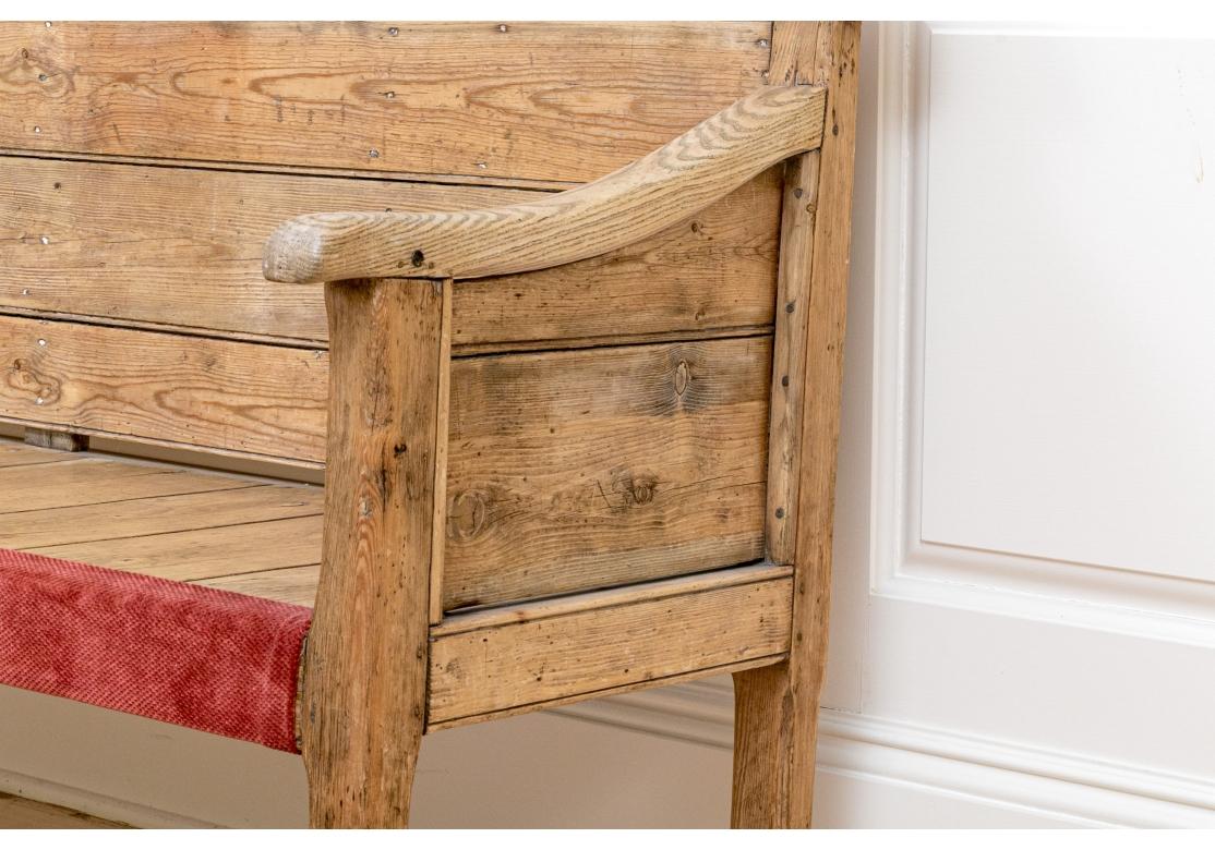 Bench aus Kiefernholz aus antikem Holz im rustikalen Stil  im Angebot 4