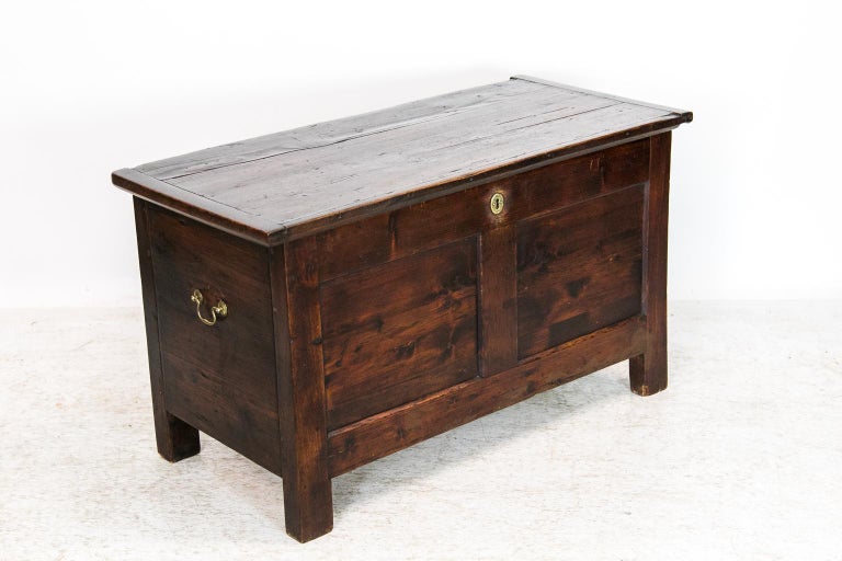 Pine Blanket Chest For Sale at 1stDibs