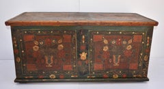 Pine Blanket Chest in Original Decorative Paint