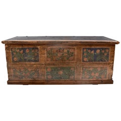 Pine Blanket Chest in Original Decorative Paint