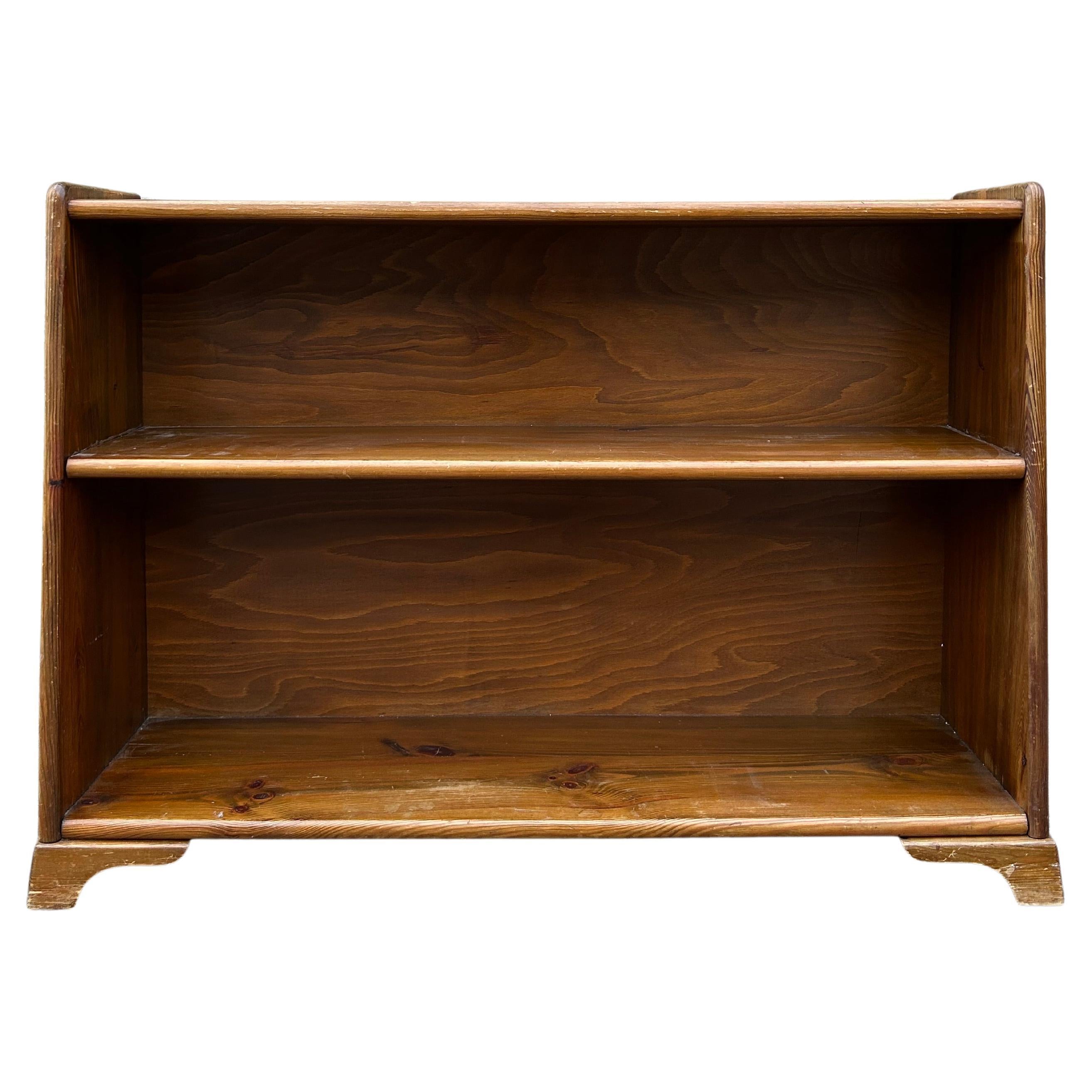 Pine Book Case by a Cabinetmaker, 1930s For Sale