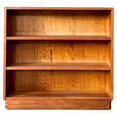 Bücherregal aus Kiefernholz