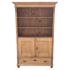 Bibliothèque en pin avec portes de Vintage Armoire
