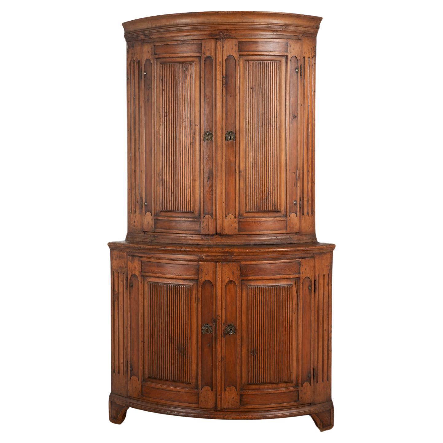 Pine Bow Front Corner Cabinet Cupboard, Sweden circa 1800-20