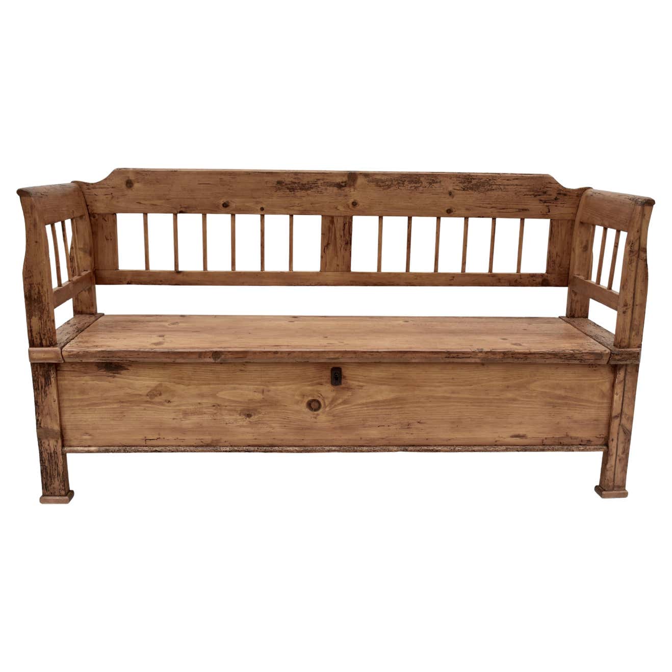 Pine Box Bench or Settle For Sale at 1stDibs