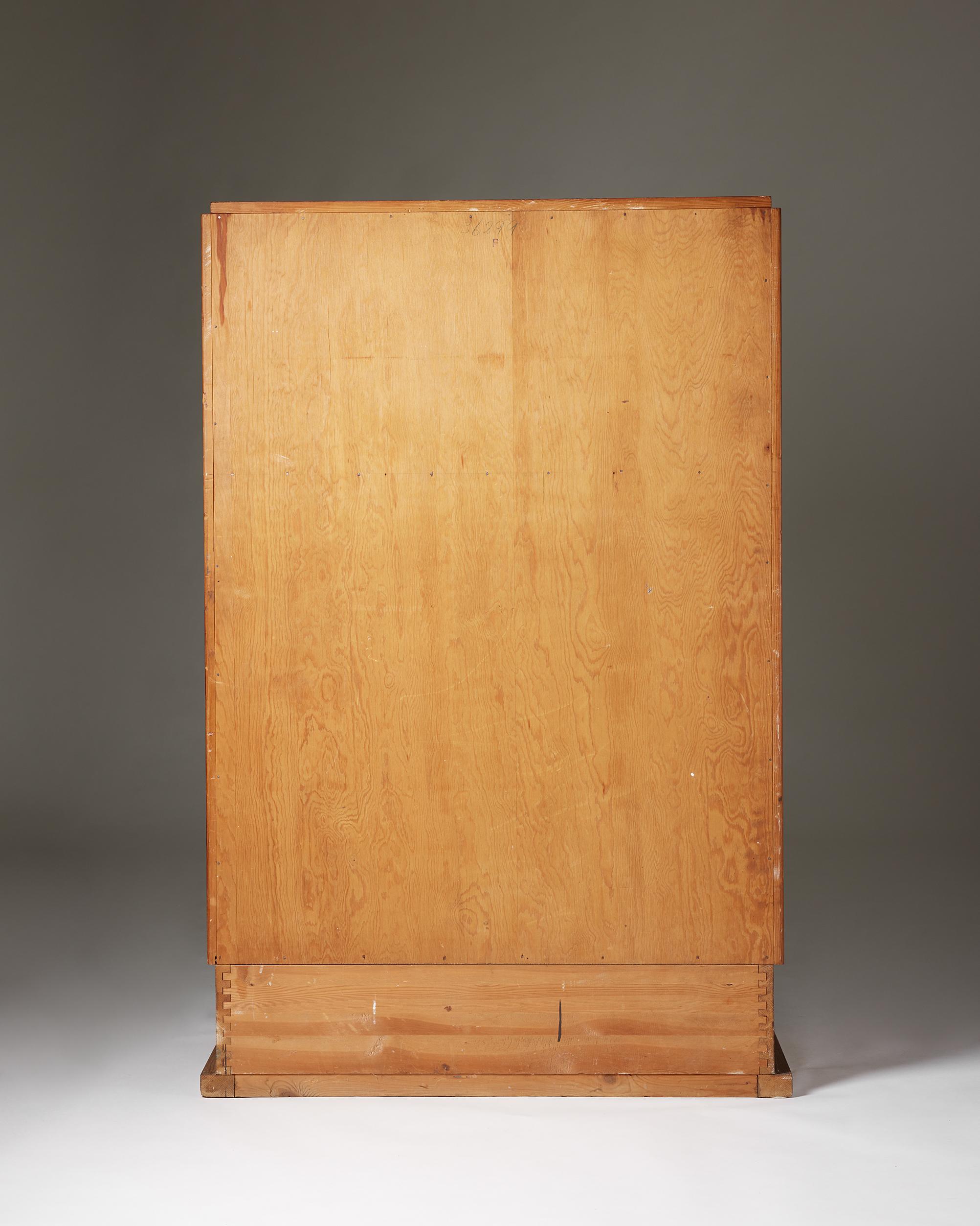 Mid-Century Modern Pine Cabinet ‘Lovö’ by Axel Einar Hjorth for Nordiska Kompaniet, Sweden, 1930s For Sale