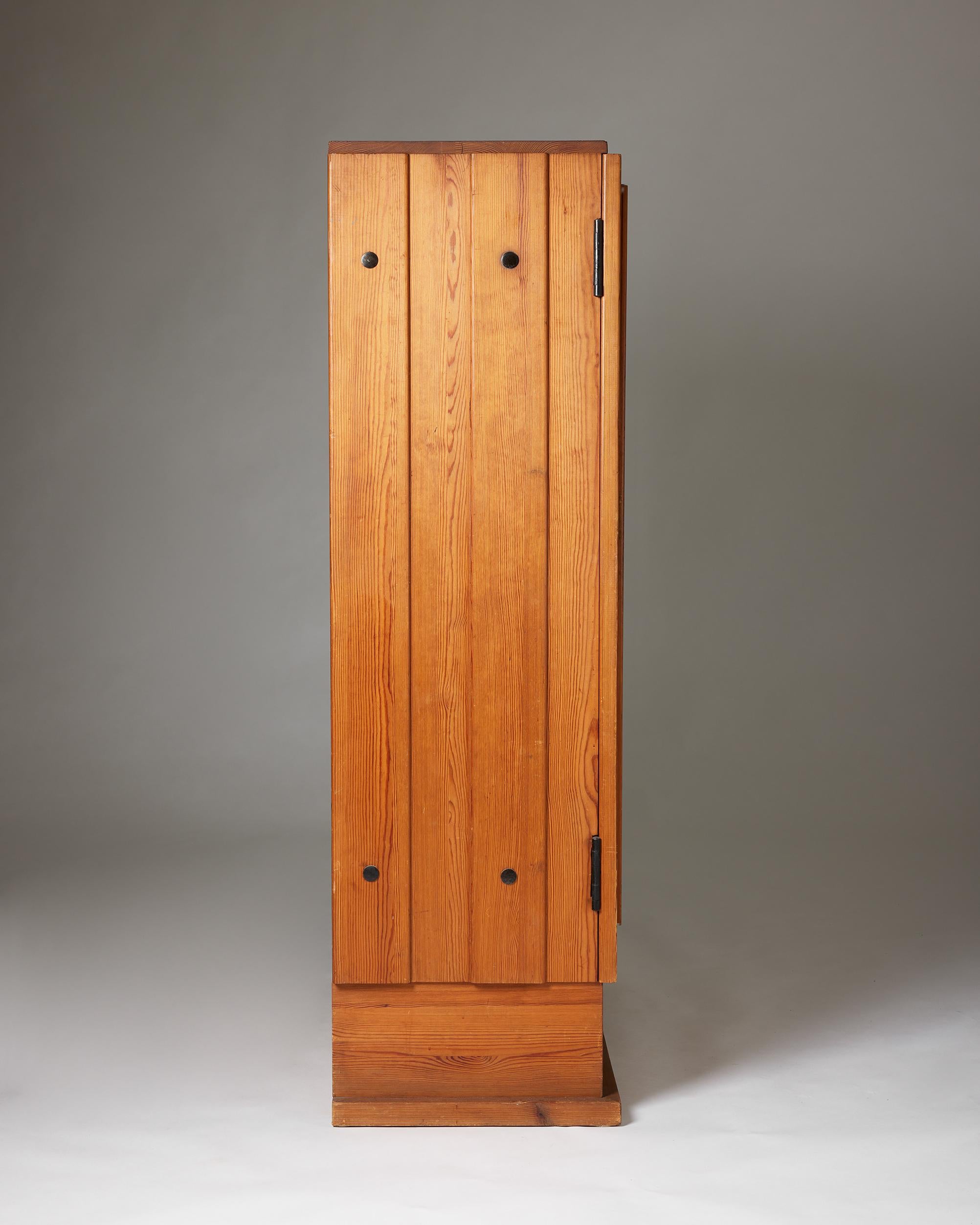 Swedish Pine Cabinet ‘Lovö’ by Axel Einar Hjorth for Nordiska Kompaniet, Sweden, 1930s For Sale