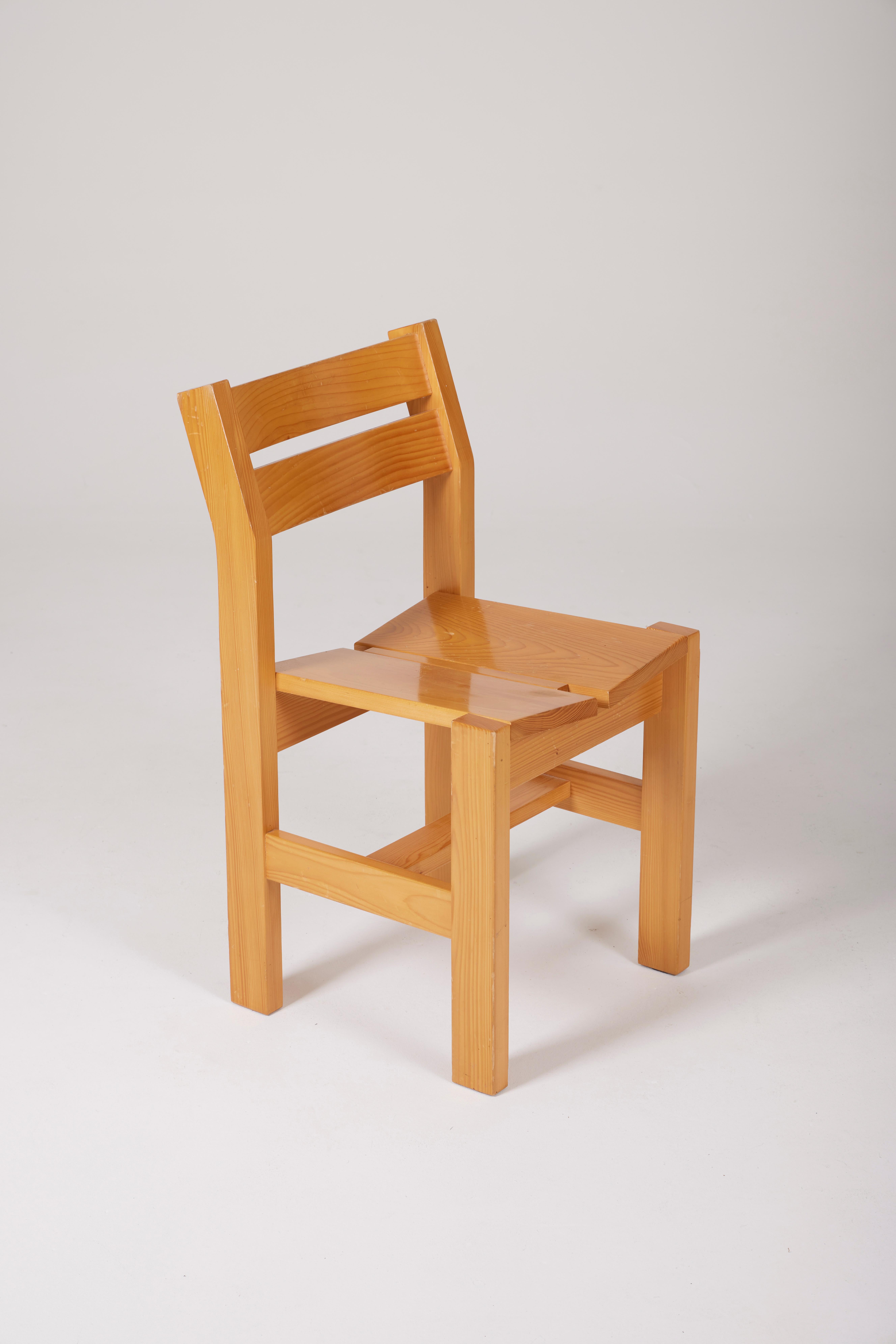 Pine chairs from Les Arcs For Sale 5